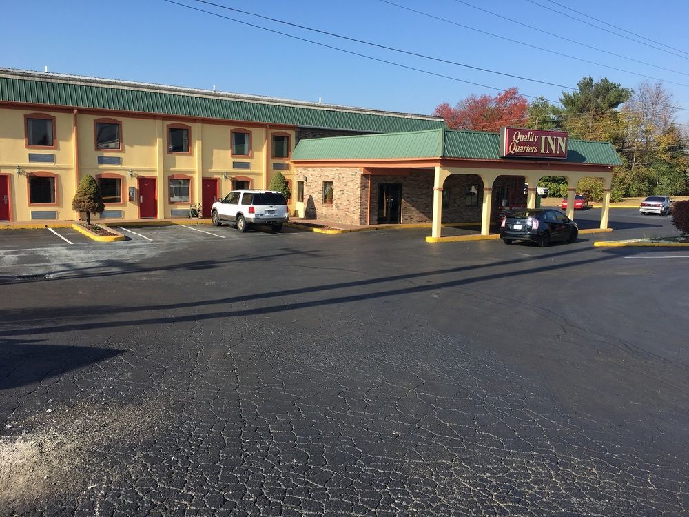 Quality Quarters Inn By Oyo Richmond Ky I-75 מראה חיצוני תמונה